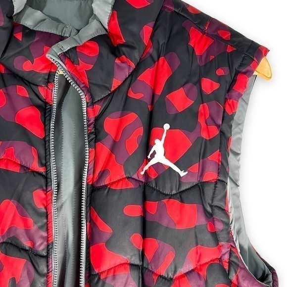 Nike Air Jordan Jumpman Reversible Quilted Puffer Vest, Red Camo/Grey, Size XS - Picture 3 of 12